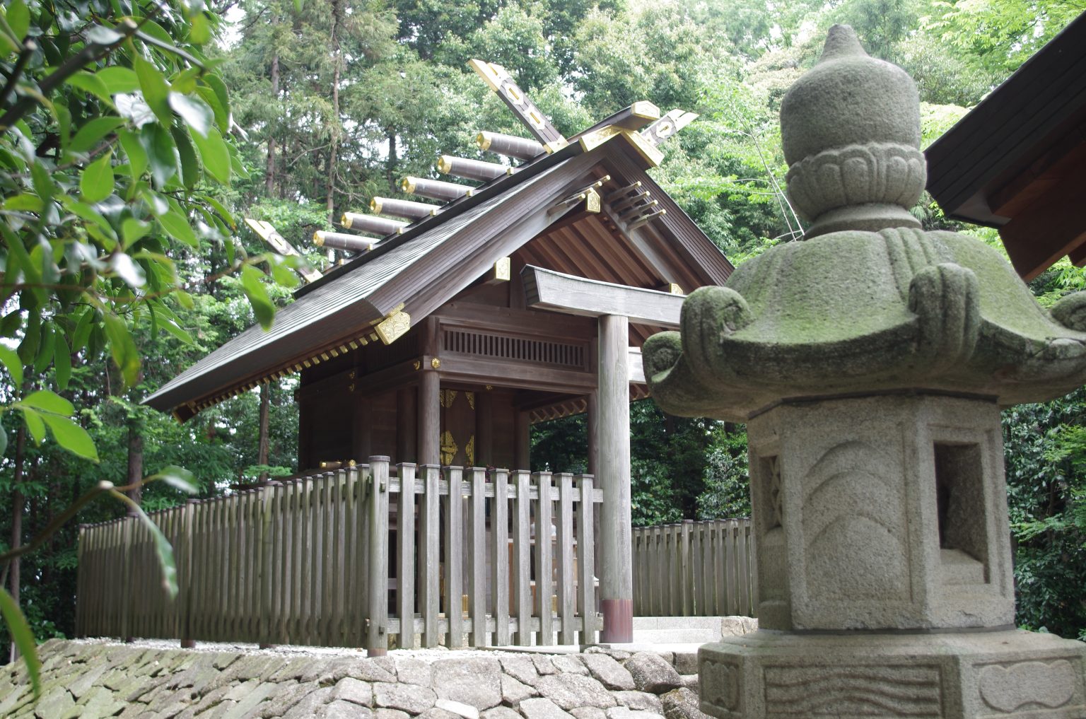 旧官幣大社南洋神社鎮座跡地遥拝殿(久伊豆神社境内社)