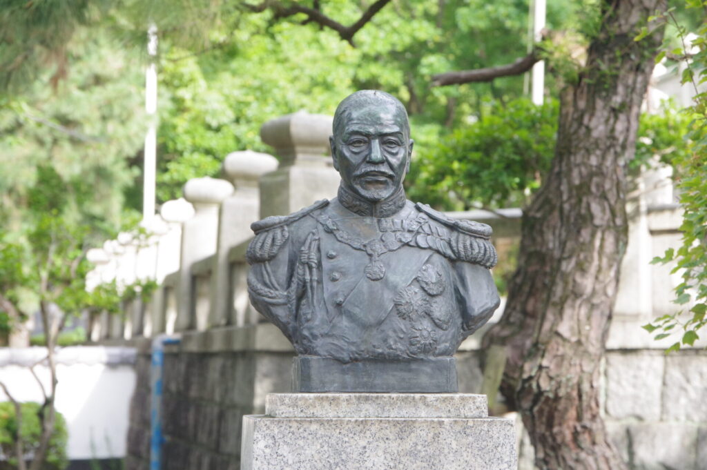 亀山上皇立像と招魂社跡地のある「東公園」（福岡博多の戦跡散策6）