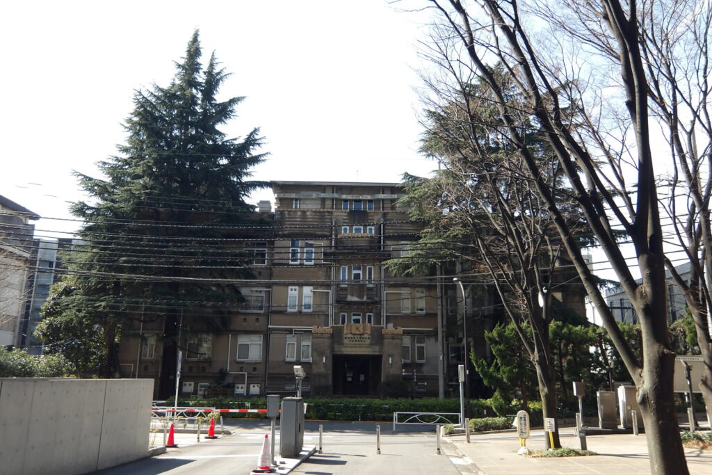 慶應義塾大学の近代建築・戦跡散策（信濃町）
