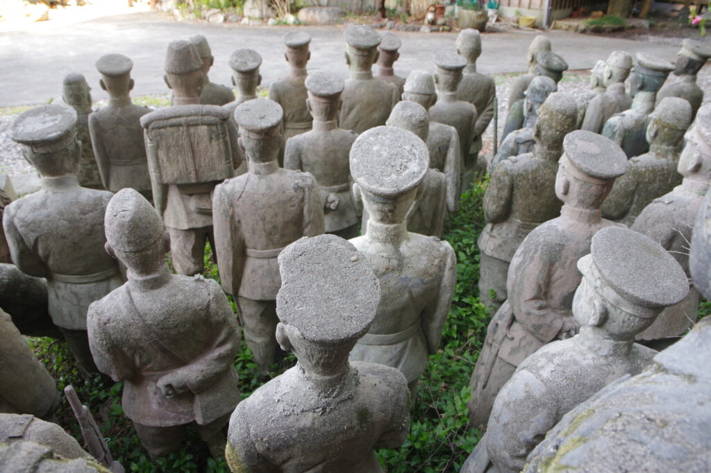 軍人像」第二次上海事変で奮戦した歩兵第六聯隊（愛知南知多・中之院）